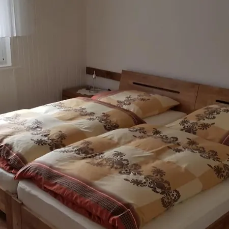 Kaufmann Comfortable