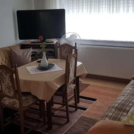 Kaufmann Comfortable